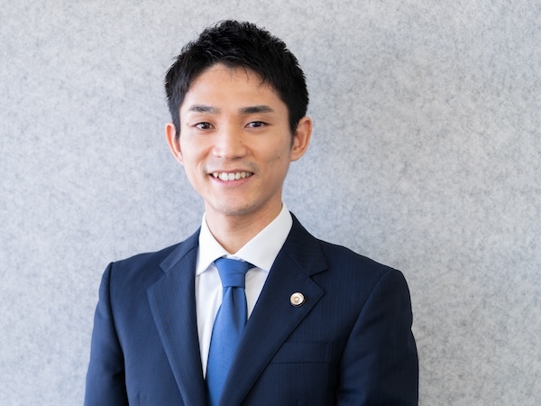 弁護士 横川 主磨